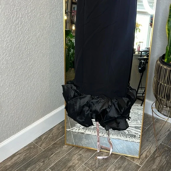 House of CB 'Juniper' Black Peplum Midi NWT - Picture 11 of 11